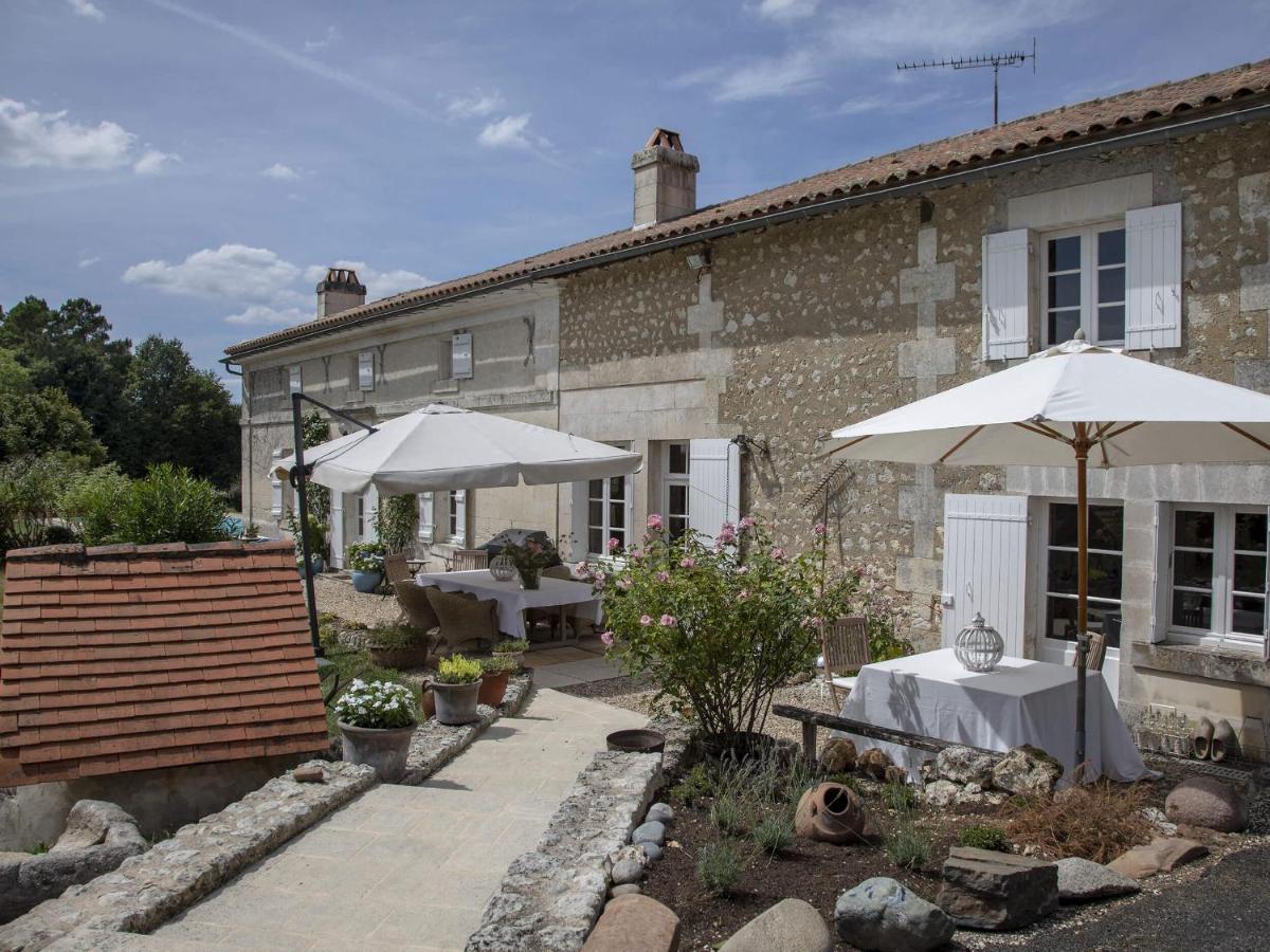 Le Boisdalon Bed & Breakfast Yviers ภายนอก รูปภาพ